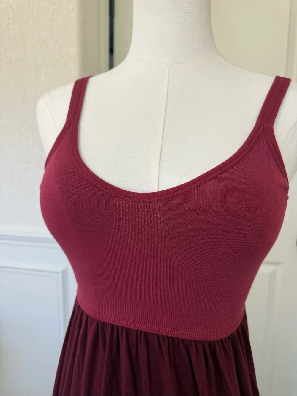 Gilligan & O'Malley Ribbed Scoop Neck Midi Dress in Deep Burgundy Sleepwear